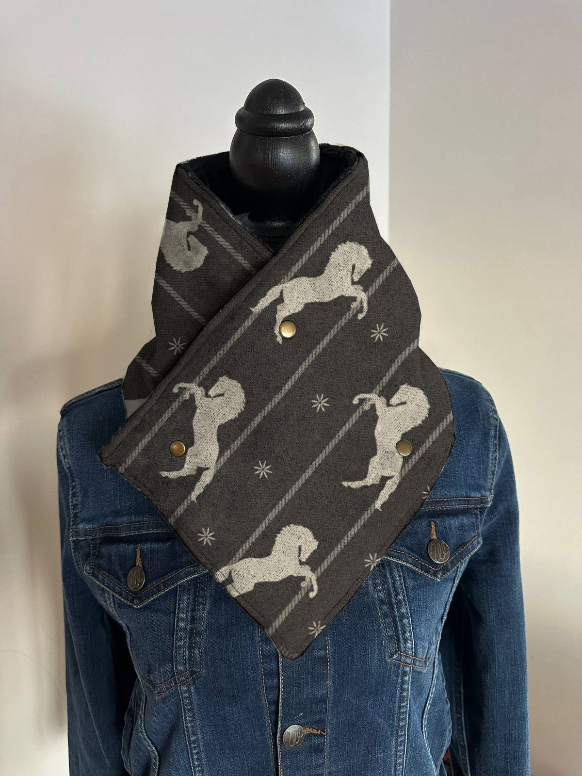 Women's Western Cowboy Horse Print Aztec Warm Neck Hood