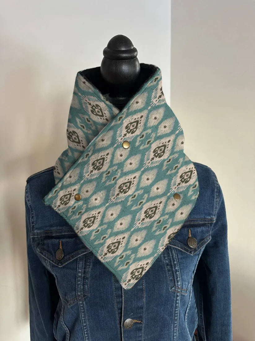 Women's Regal Western Aztec Warm Neck Hood
