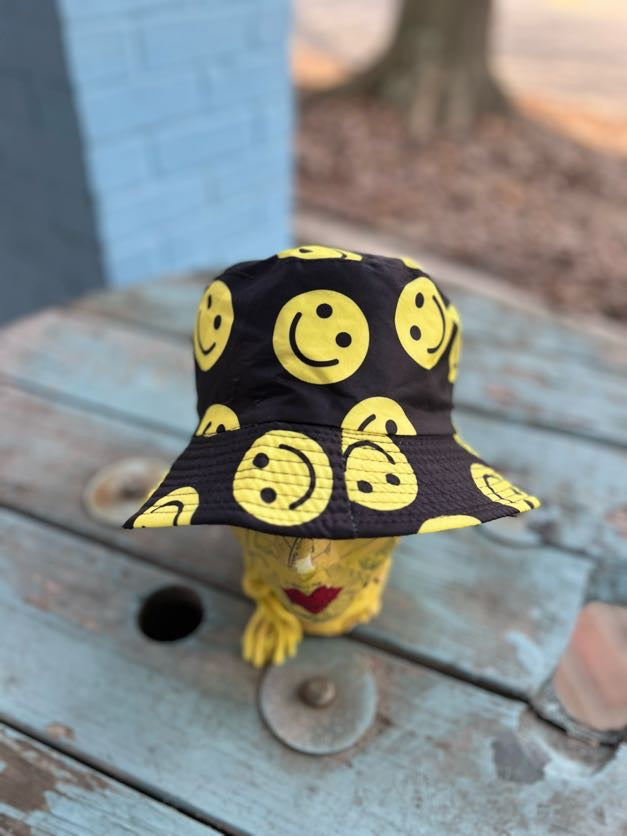 Big Smile Happy Face Print Bucket Hat