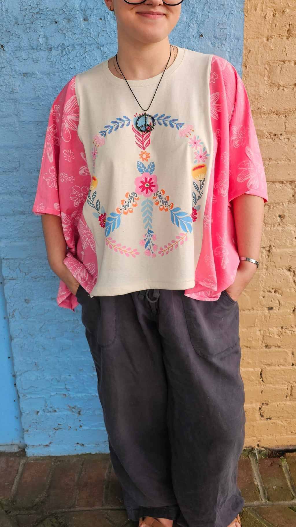 Floral Peace Sign Diva Flow Top